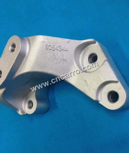 9064344 chevrolet sail 3 Transmission mounting bracket