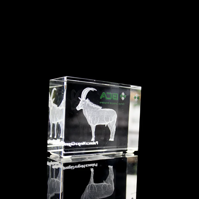 Innovative Animal 3D Interior Carved Crystal Business Gifts