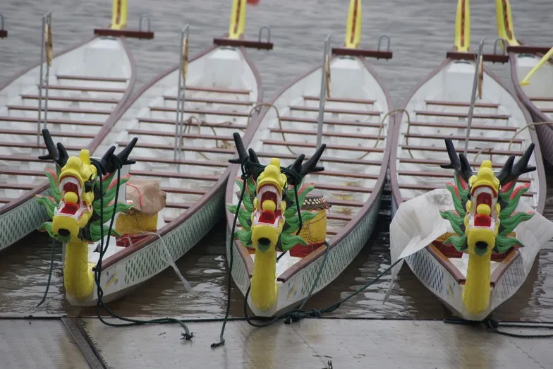 
Dragon Boat made with fiberglass and carbon fiber (12 /22 person) 