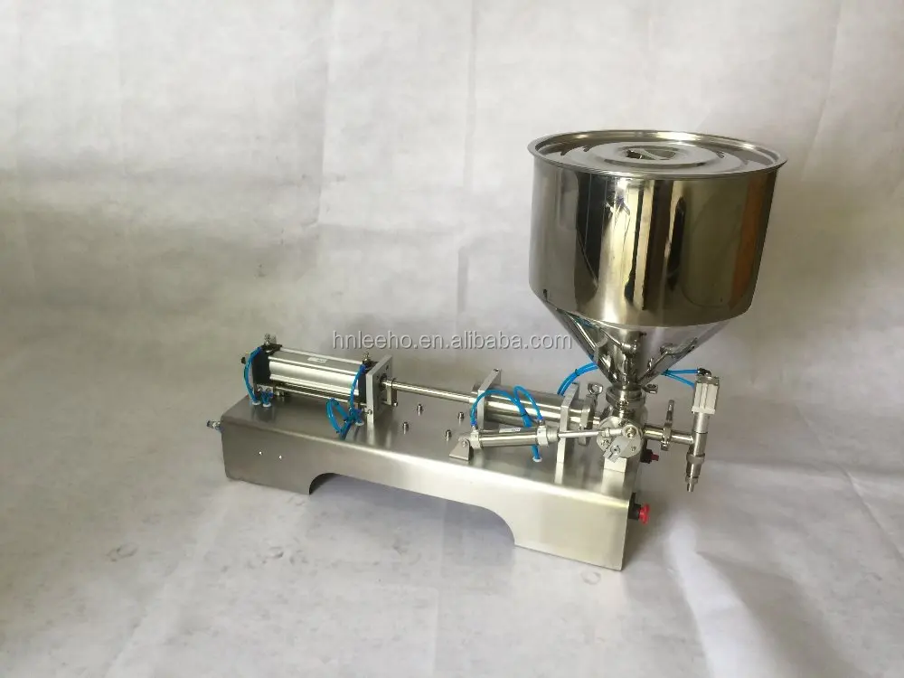 double nozzles liquid filling machine