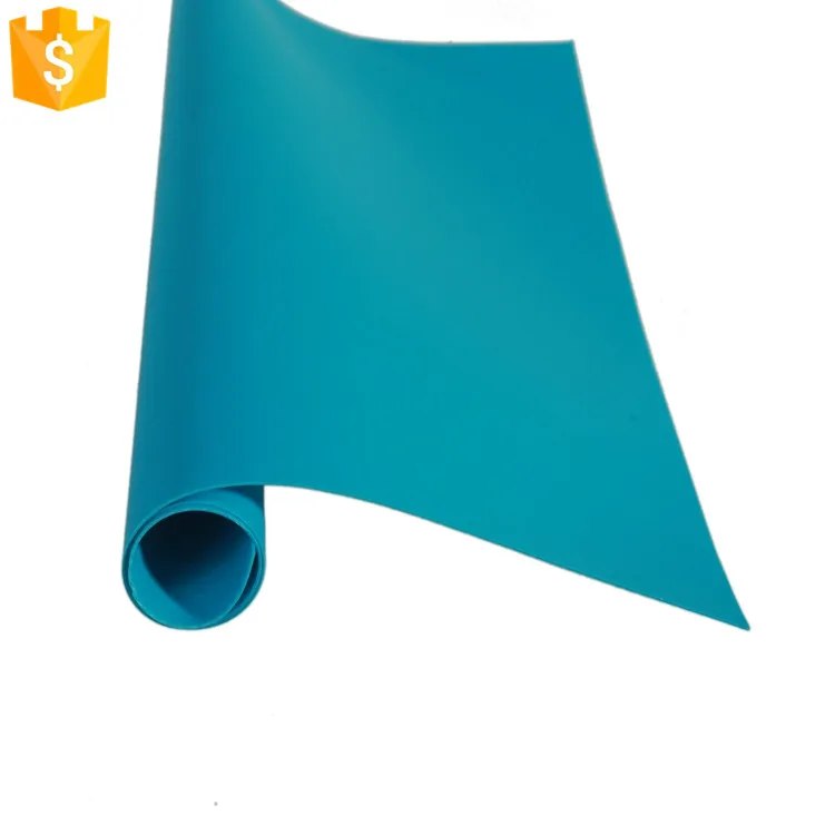 China Professional Wholesale 100 PVC Coated Polyester Water-Oil-Repellent Thick Bus Covers Fabric