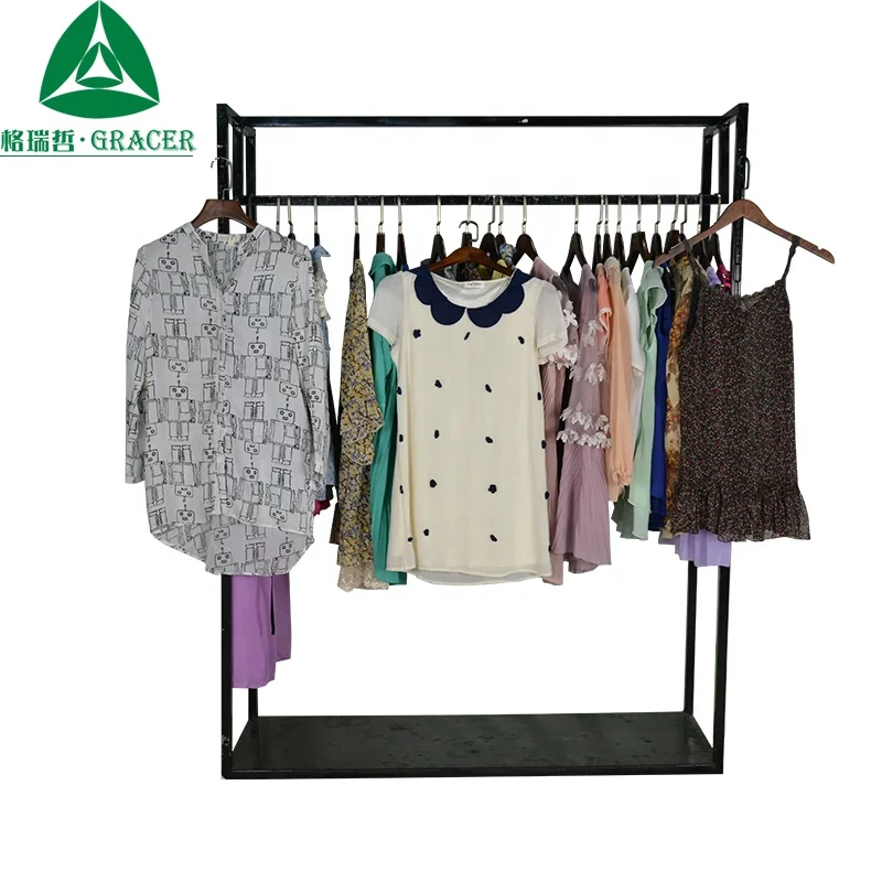 Одежда б/у от бренда Ropa в Корейском