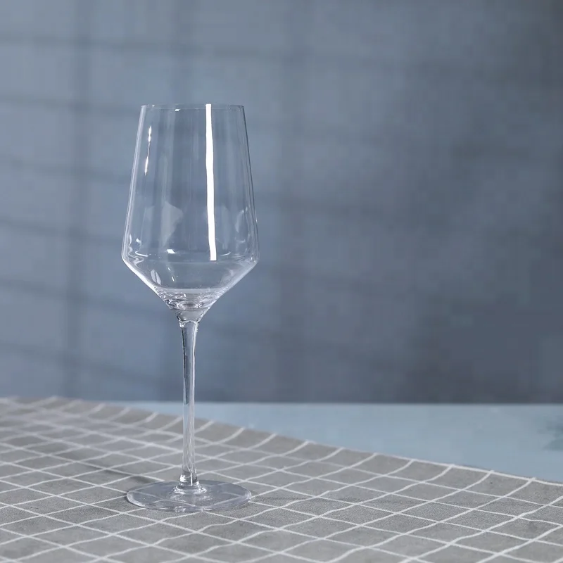 OEM Logo Personalized Mouth Blown Lead-free Crystal Clear Bordeaux Wine Glass