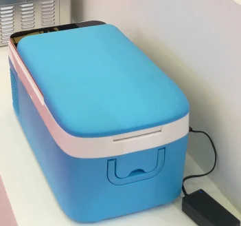 
18L 26L Potable AC DC 12V 24V mobile fridge & freezer,for camping use,car,RV or truck,with solar panel 