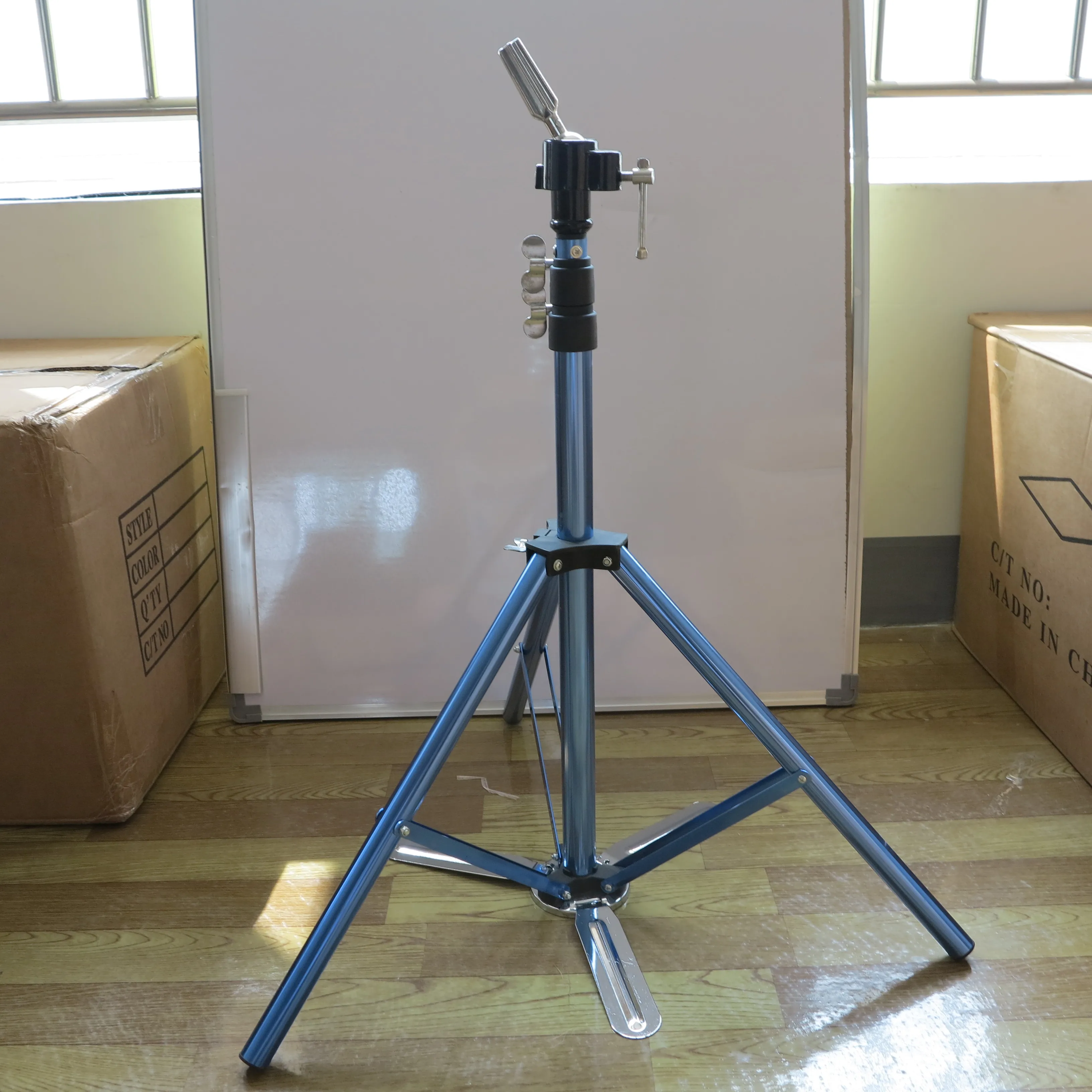 Professional Hair Salon Adjustable Mannequin Head Wig Stand Holder Mannequin Head Stand Tripod