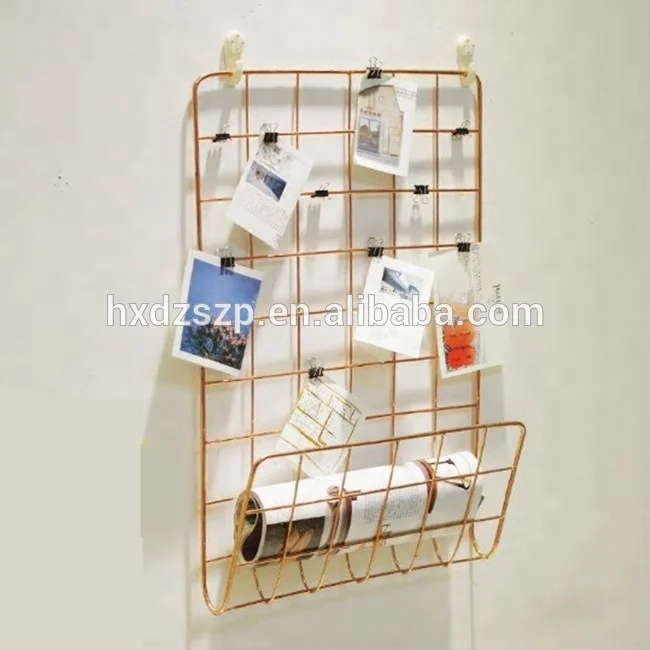 Metal wire wall photo grid