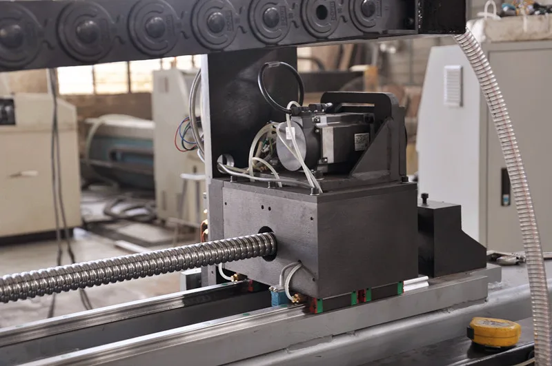 гидроабразивной резки с ЧПУ используется гидроабразивная резка для стали