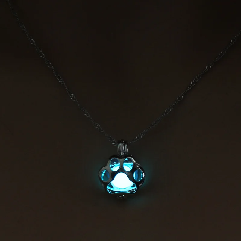 Glow In The Dark Pet Paw Footprint Necklaces Cute Animal Dog Cat Love Heart Pendant Necklace For Women Girls Jewelry Necklace