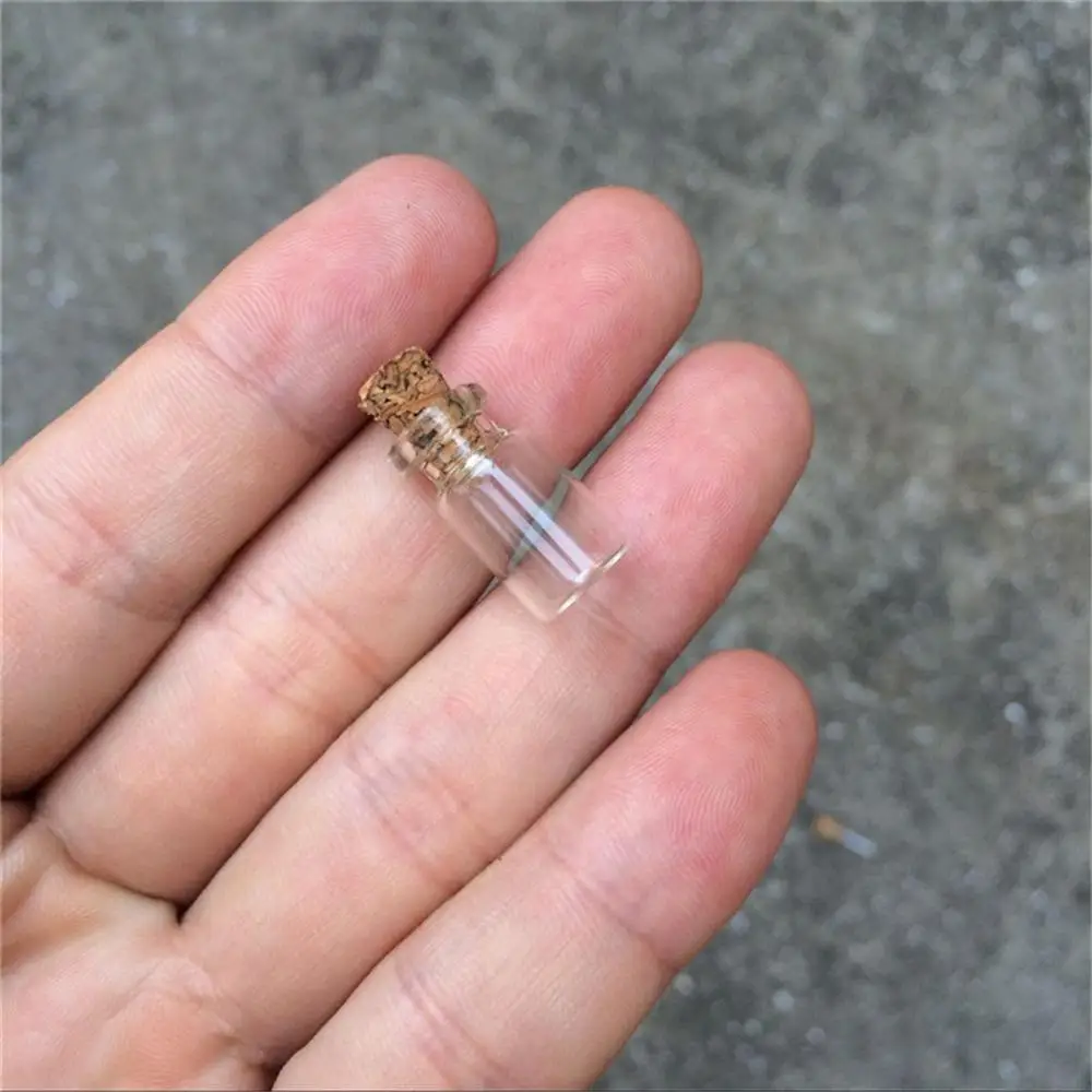 0.5ml Cute Glass Pendants Mini Bottles With Cork Empty Small Wishing Bottle Decoration Crafts Glass Vials Jars