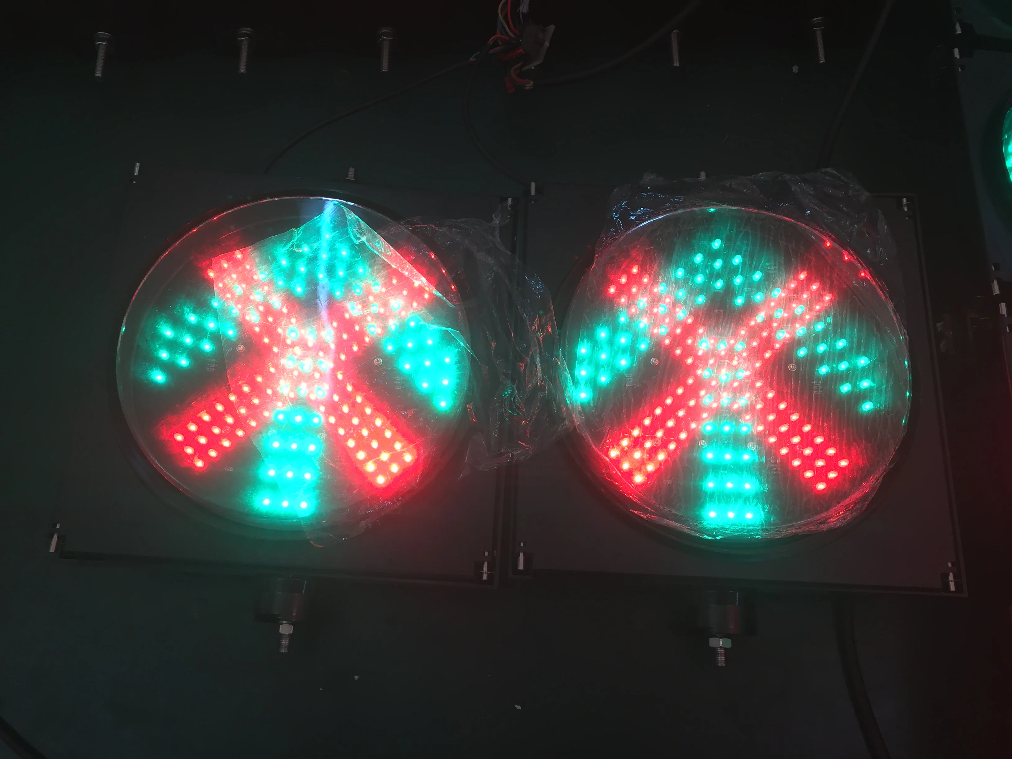 parking lot 12 volt red cross green arrow green arrow led traffic warning light