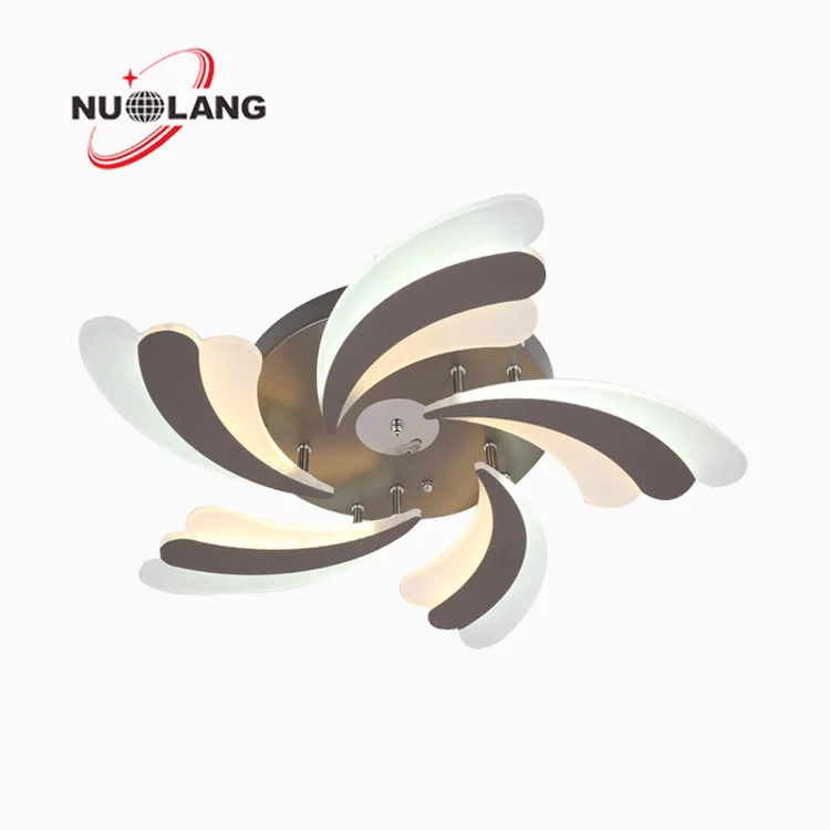 
zhongshan hot sale beautiful European fancy luxury crystal chandelier on alibaba 