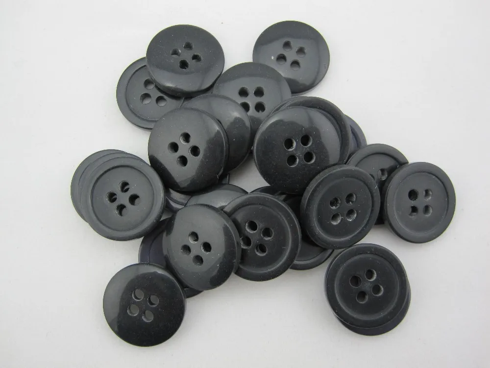 Plastic buttons