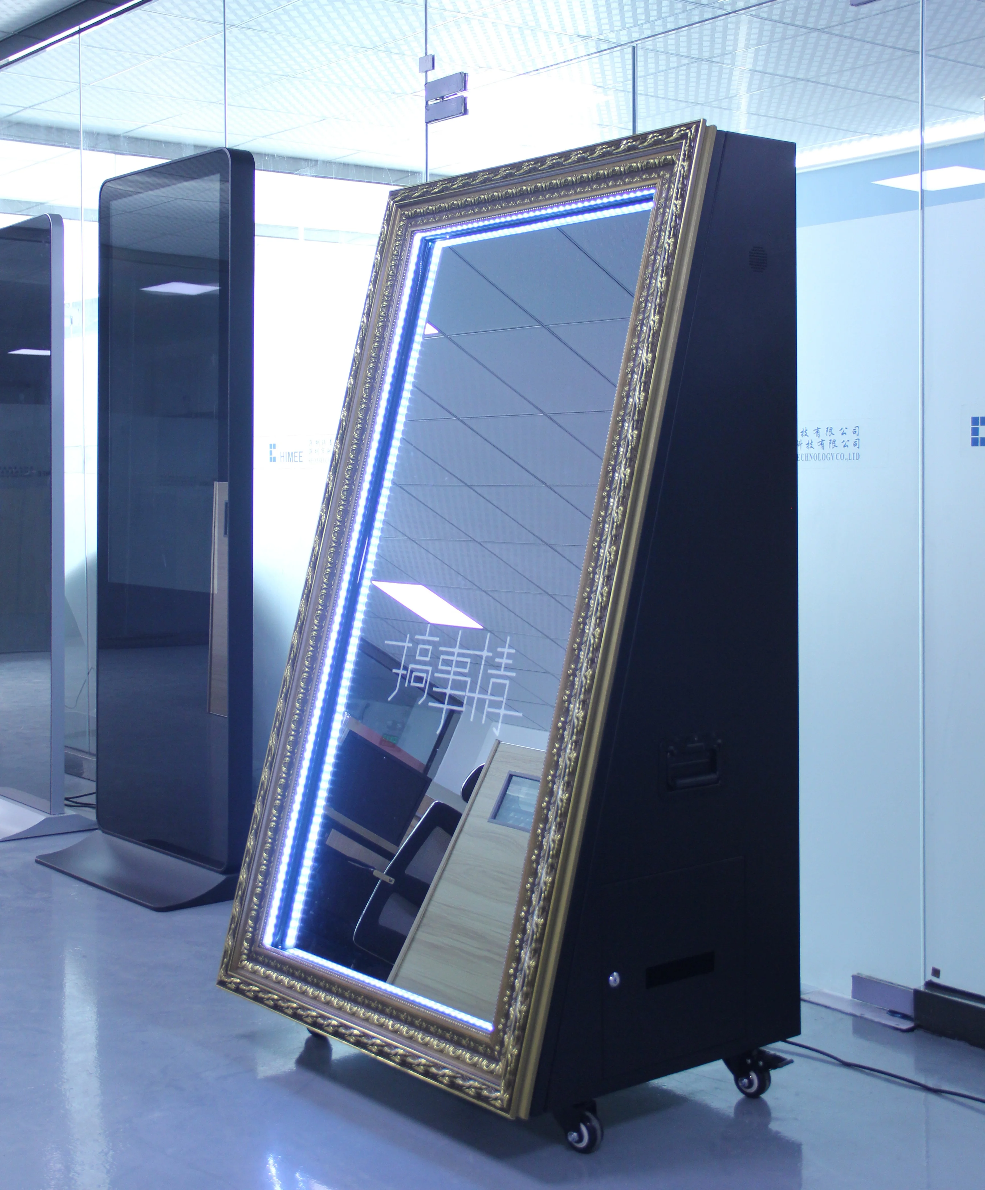  43 дюймов ЖК-дисплей в социальных сетях цифровой селфи волшебное зеркало мне Photo Booth