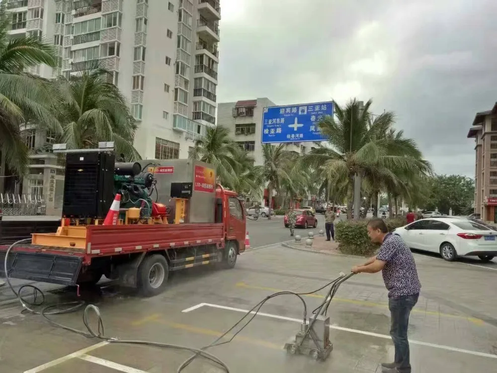 
water blaster used for removing road marking paint 