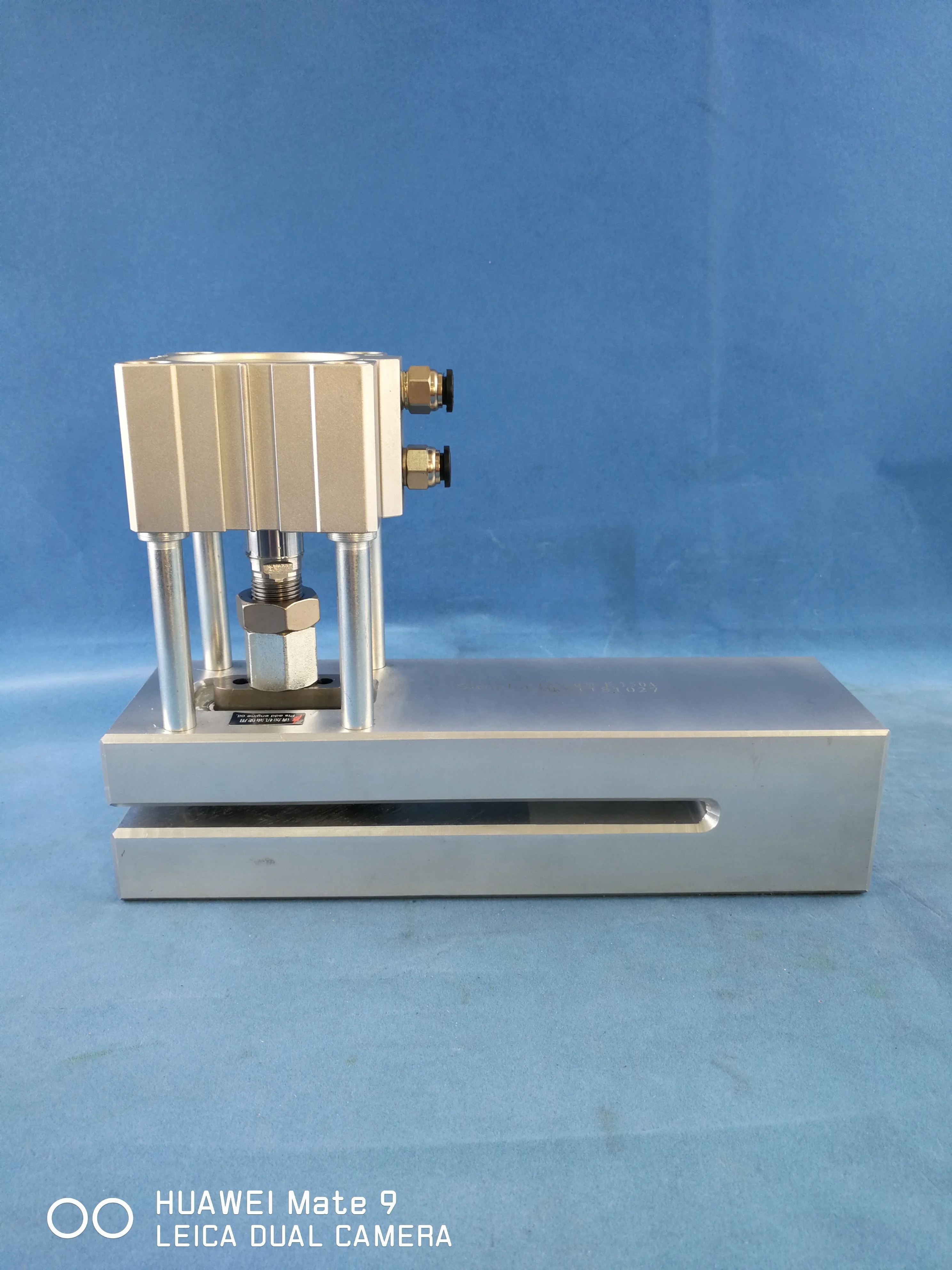 
Pneumatic D Cut Handle Hole Cutter for Plastic Bag, Non-woven bag 