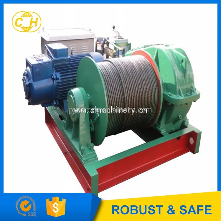 fixed winch mounted on ground moveable pulley steel wire ropes pull stone rock oil field