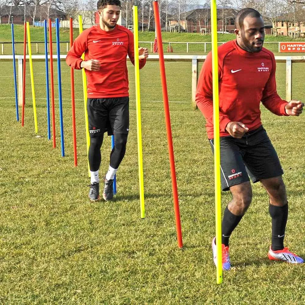 Тренировочные столбы для футбольных тренировок слаломные с пружинными Колышками