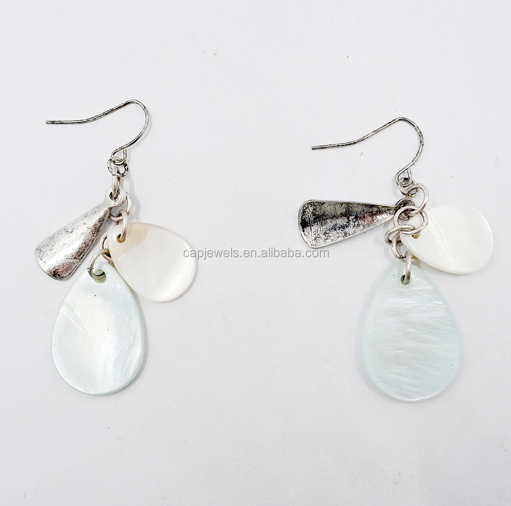 Женские серьги в виде капель воды с голубыми ракушками