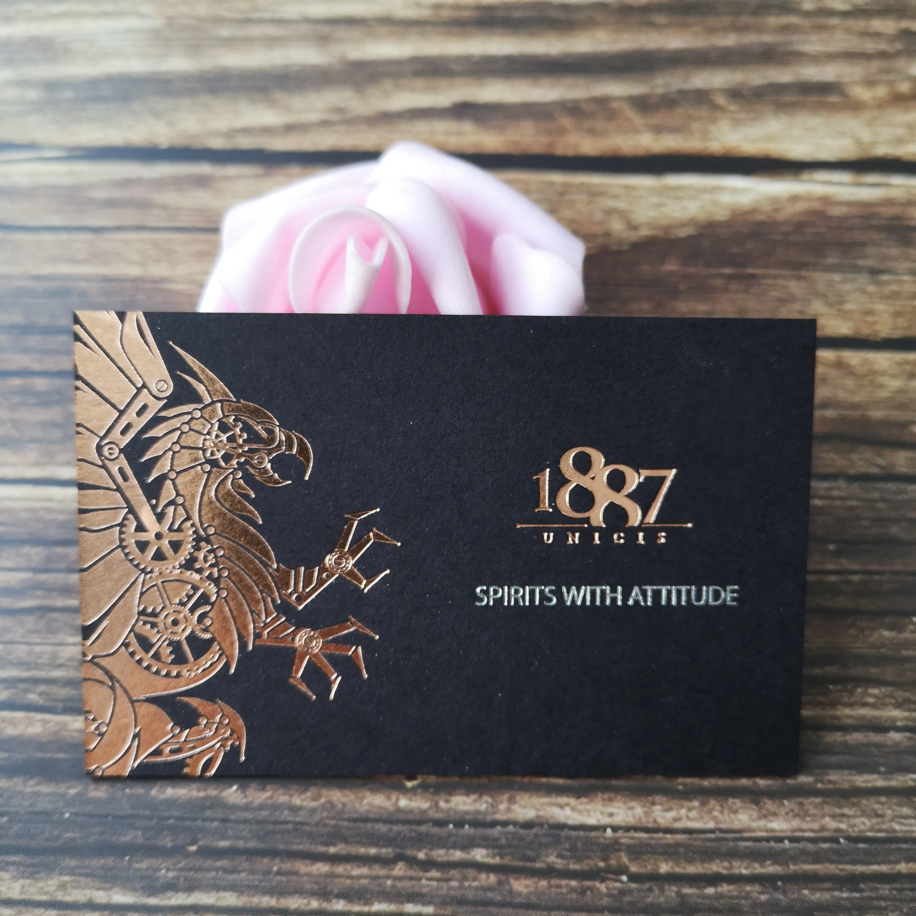 Custom Size Business Cards Gold Foil Stamped with Logo Made from Fancy Paper Offset Printing for Gifts