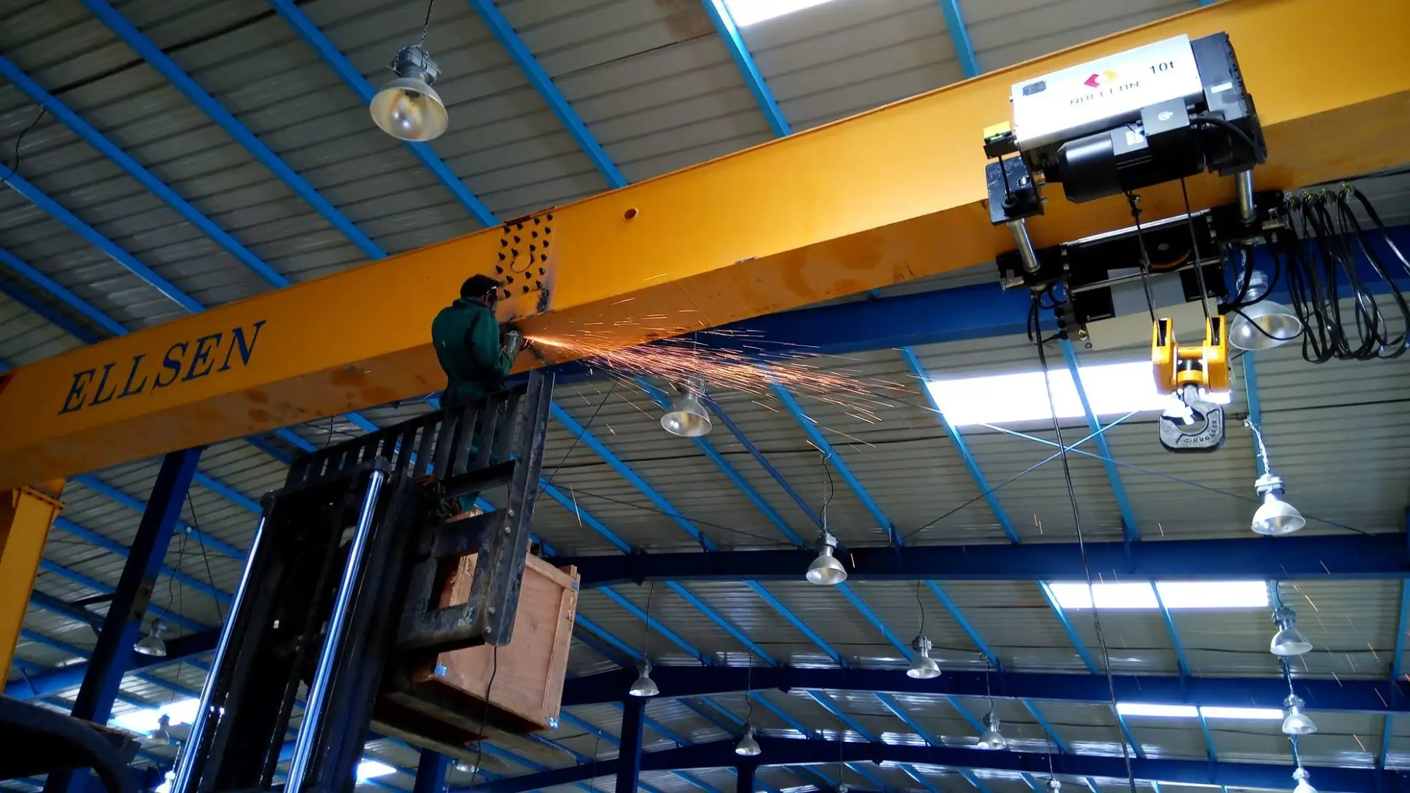 MH type European standard single girder gantry  crane ,manufacture supplier for high duty ,10T 15T 20T