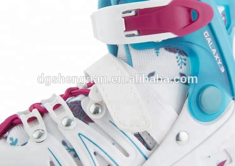 Adjustable roller inline skate shoe for kids