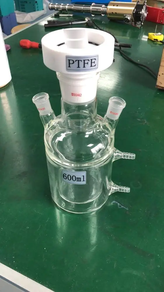 Закрытый двухслойный реактор объемом 500 мл обтянутый стакан для ультразвукового гомогенизатора
