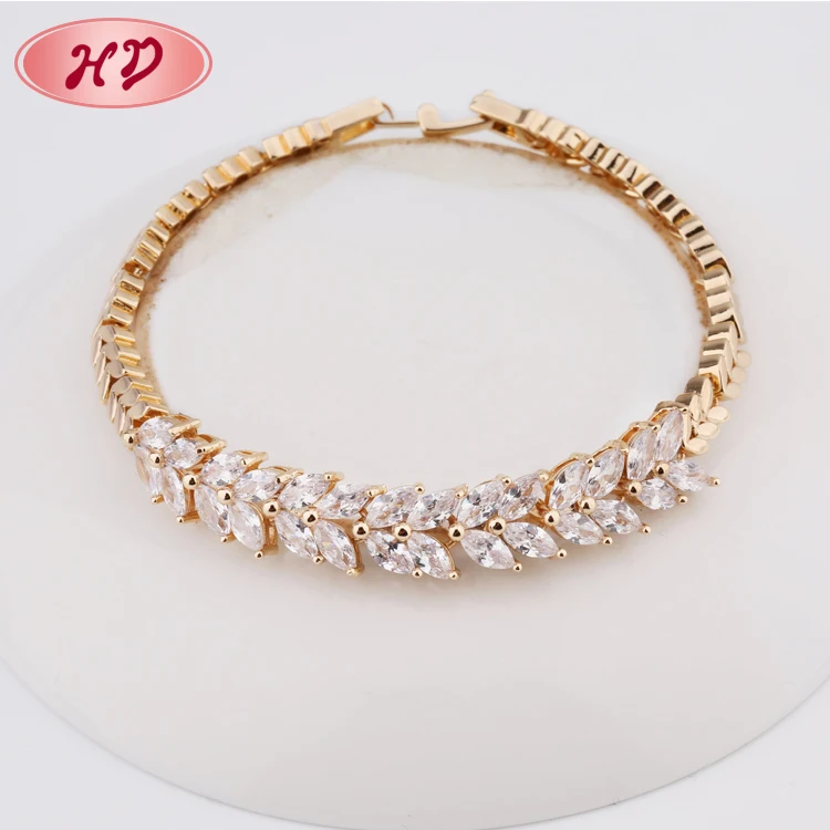 New bracelets et bracelets  Models Petals Shape Zircon Women Yellow Gold Hand Chain fashion jewelry bracelet for women