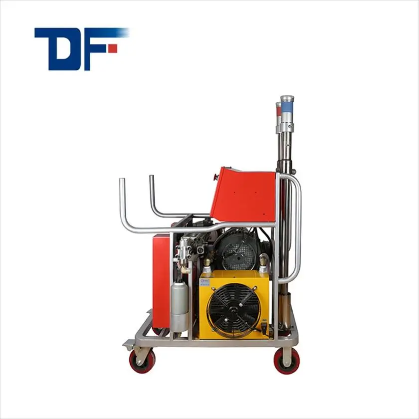 Полиуретановый и полиуретановый распылитель для кровельной изоляции