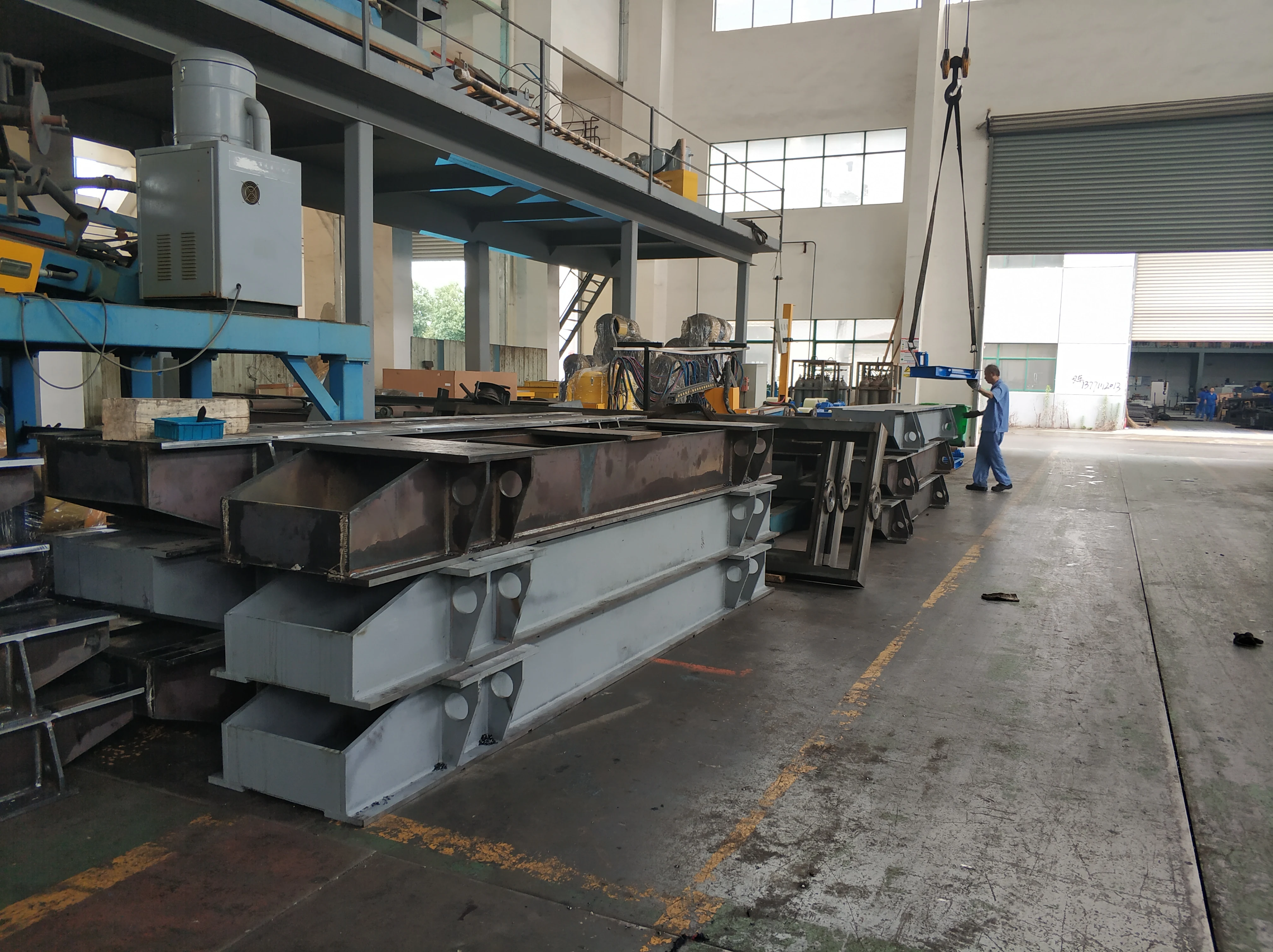 Moving type Wind tower  rotator for welding