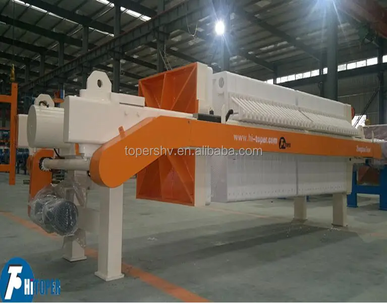 Horizontal filter press in waste water treatment