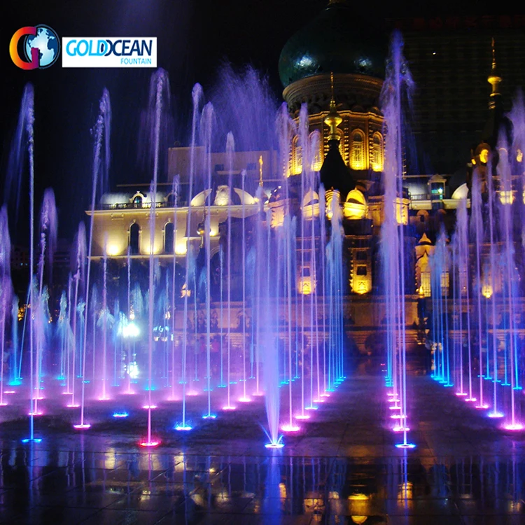 Бесплатный дизайн, освещенная музыка, танцующая в напольном фонтане