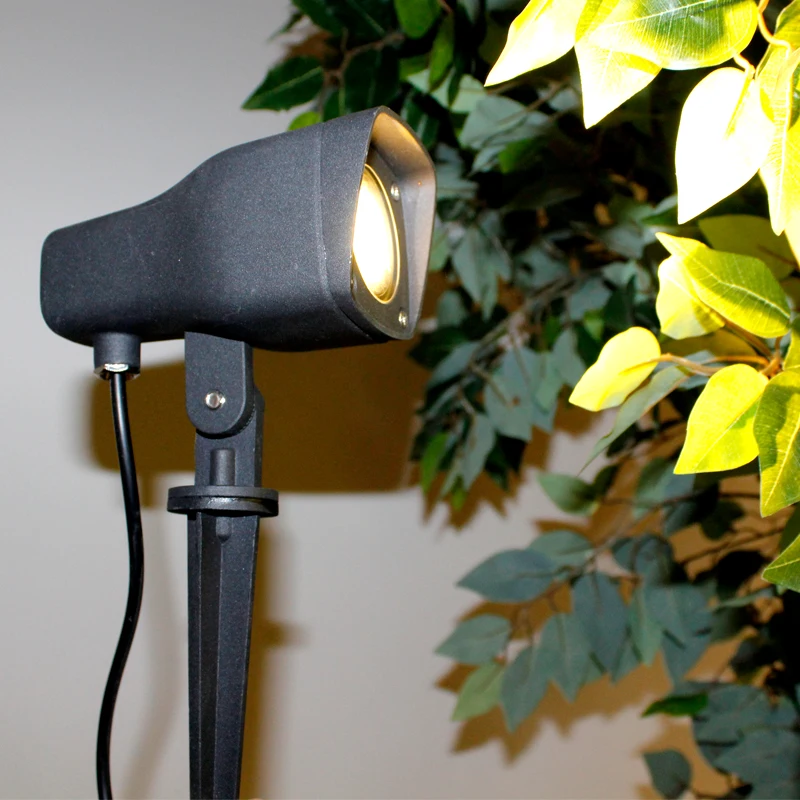 Outdoor Landscape LED Lighting waterproof Led Spotlights with Spiked Stand for Lawn Decorative Lamp