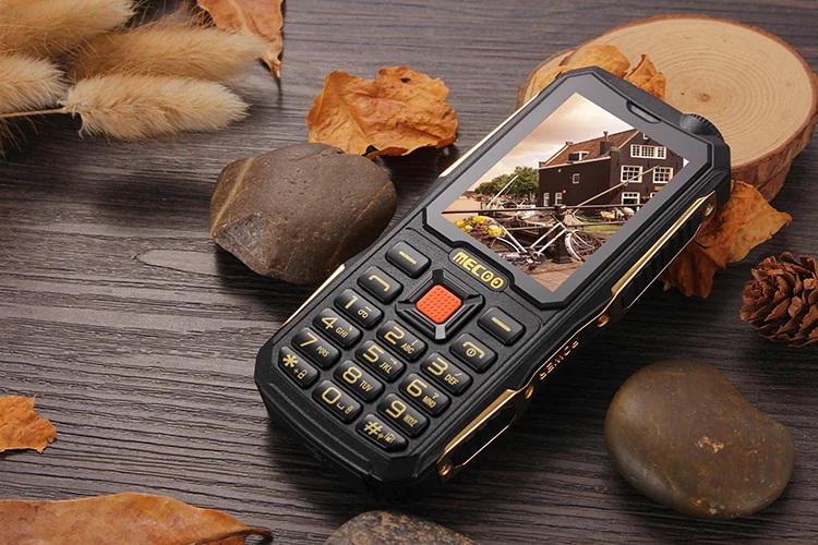 unlocked gsm 2.4 inch smart mobile phone price K999 4 sim cellphone 8800mah battery and torch factories in china 2268