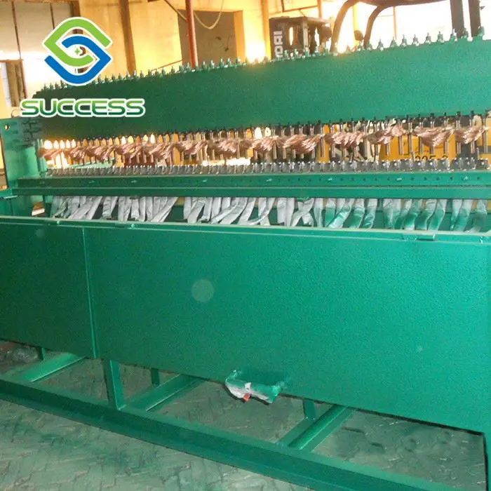 
Double Wire Grassland Fence Mesh Welding Machine 