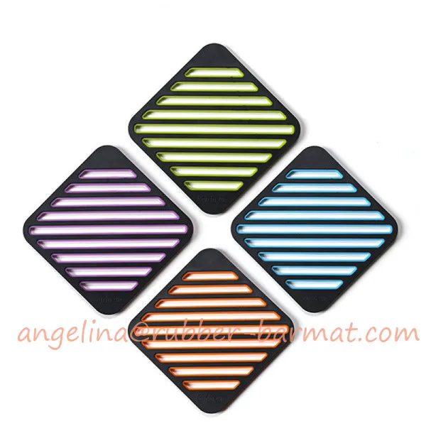 Custom Printed Black Rubber PVC Place Mats Machine-Washable Soft Silicone Table Mat with Logo Customizable Placemat/Pad