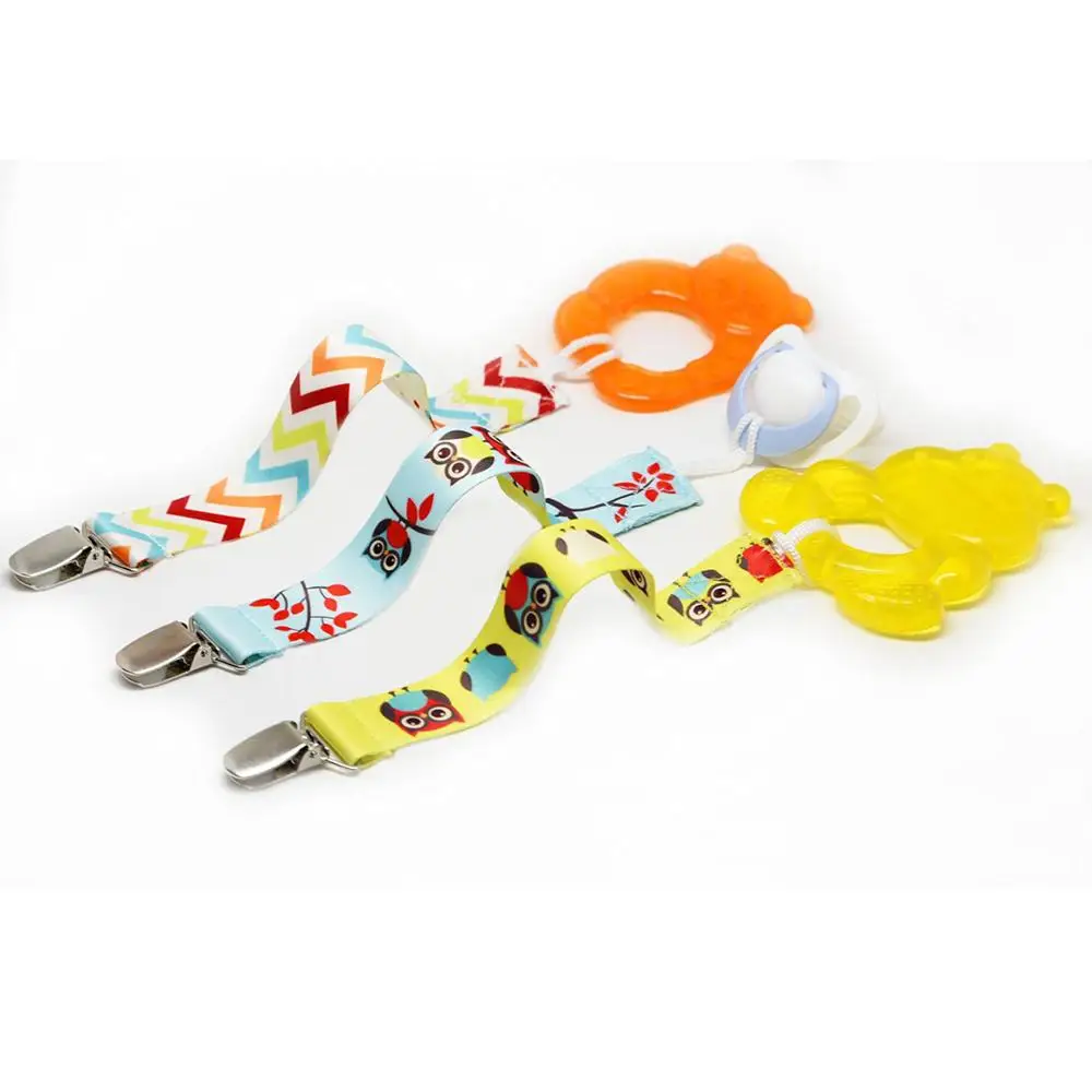 Private Stylish Pacifier Clip With Cute Purple Giraffe For Wholesale