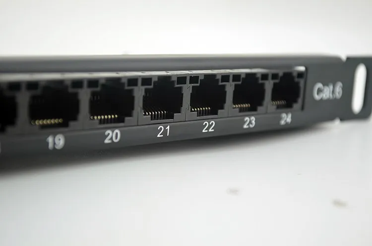 0.5U LY-PP6-41 High Quality Cat6 UTP 24 Ports Patch Panel