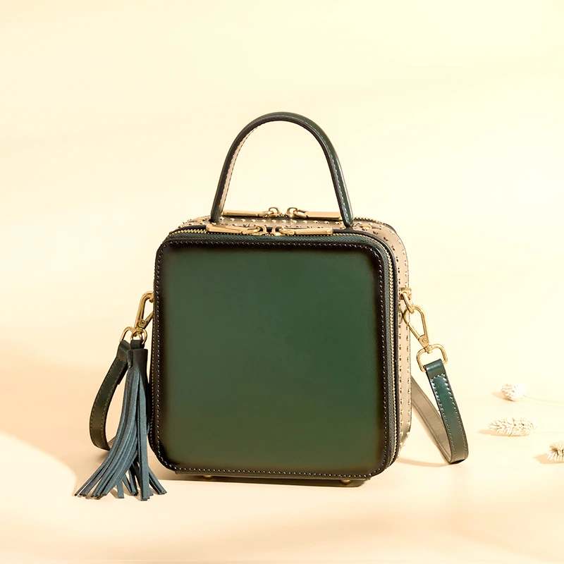 New Messenger Bag Handbag Leather Rivet Shoulder Bag Retro Tassel Bag