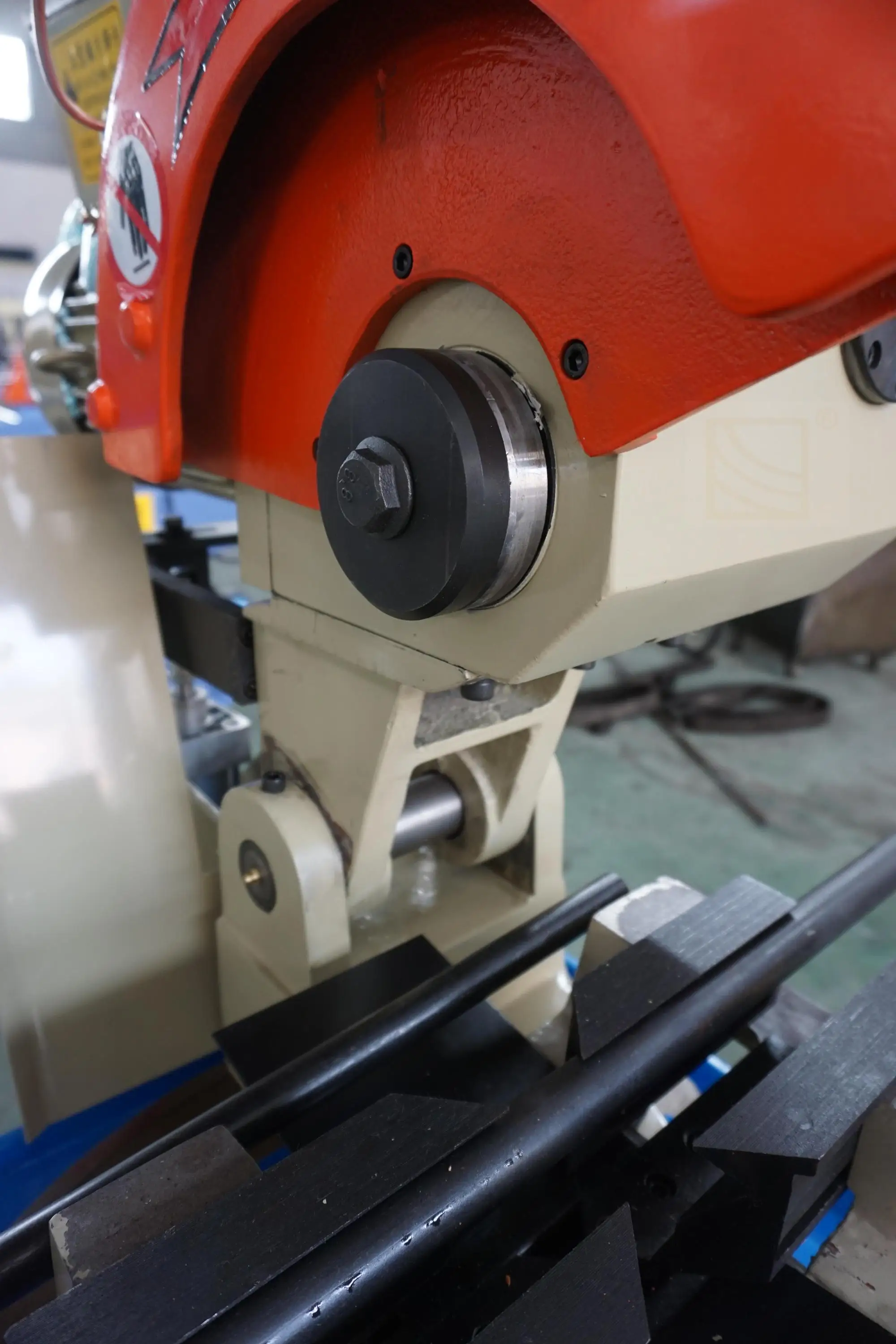YJ-325Q Pneumatic Metal circular saw (pipe cutter) machine