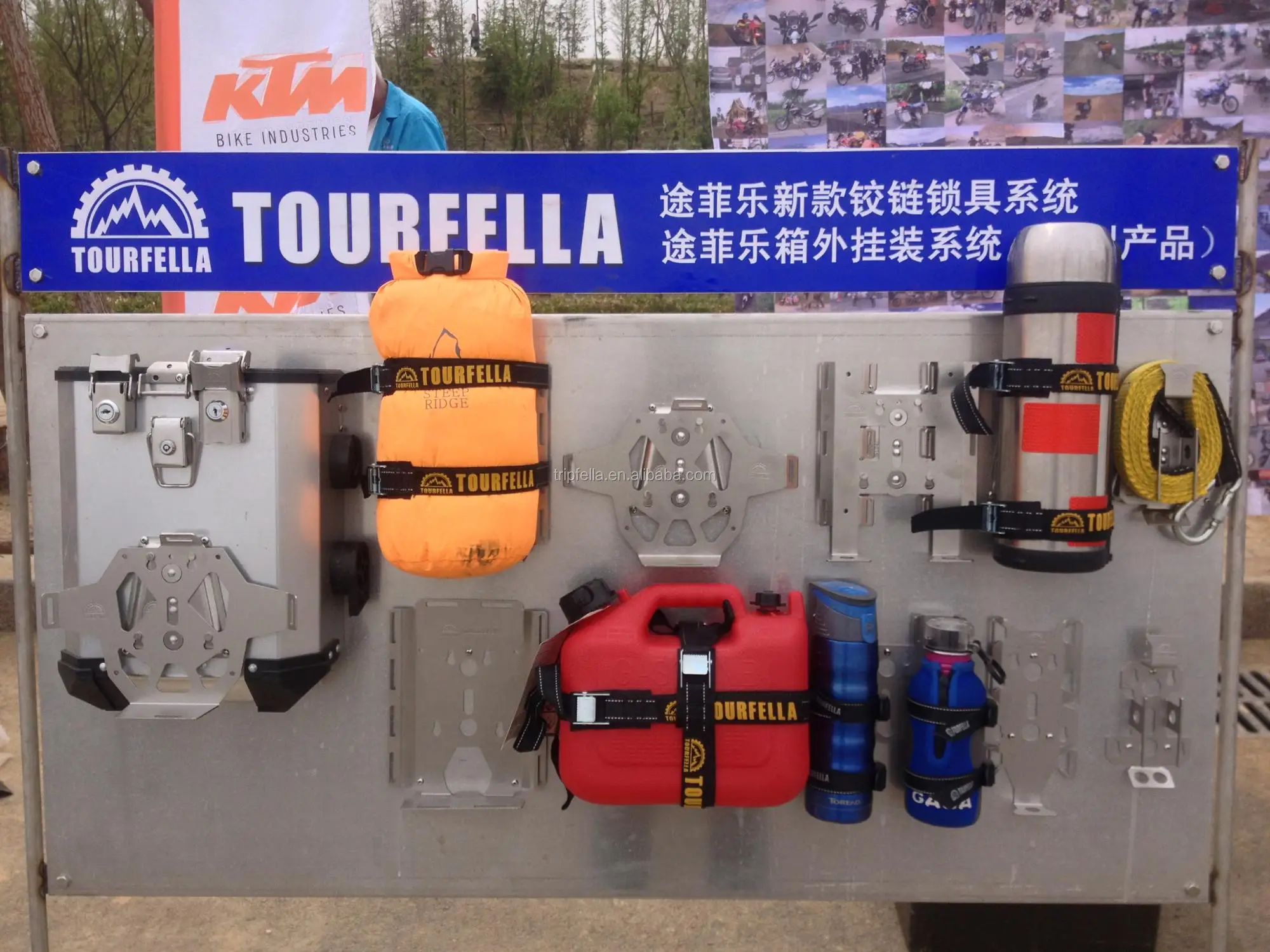 Double bottle bracket