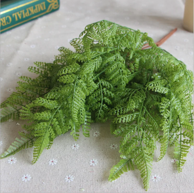 Quality artificial flowers wholesale 7 fork fishtail pine fern leaves Home decoration wedding plastic flowers