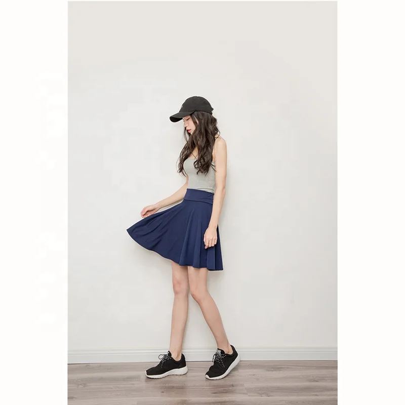 Милая женская мини-юбка в стиле преппи Однотонная легкая подходящая короткая юбка оптовая продажа с завода плиссированная OEM