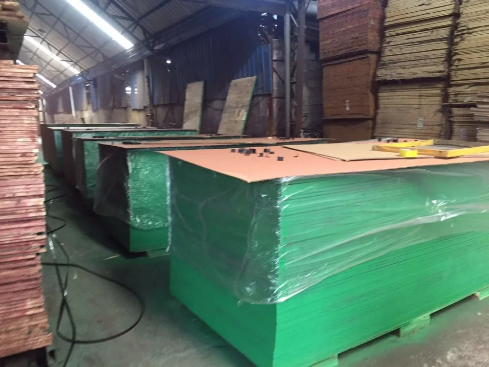 18mm Phenolic Board With Black Film WBP Glue For Construction Formwork