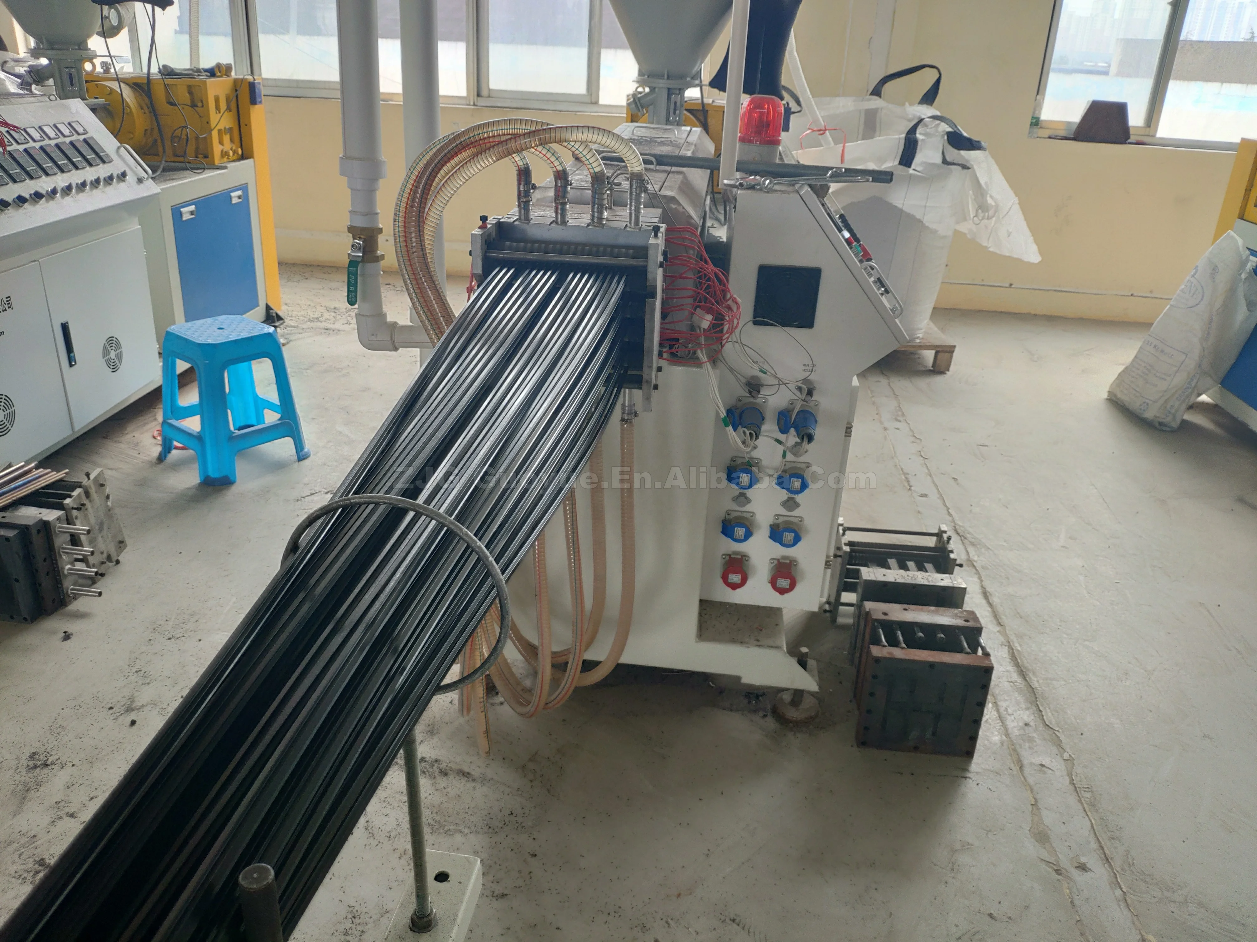 Полиамидная Тепловая полоса для изолированной оконной системы