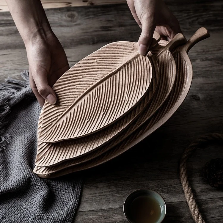 China Supplier Japanese Style Leaf Design Large Size Small Wooden Serving Bowl Dishes for sale with Fruit Snack Food Storage