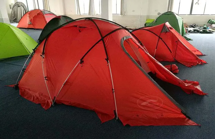 OEM Personalized Camping Windproof Two Person Four Season Geodesic Tent with Snow Flap for High Altitude Expedition Adventure