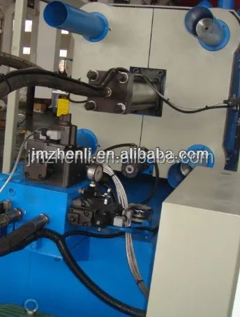 hot chamber die casting machine making zinc alloy key chain