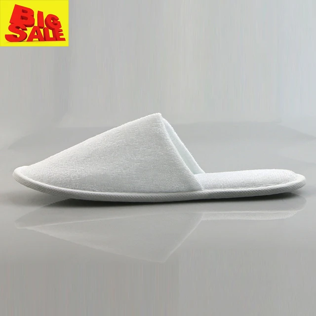 Hotel disposable travel 5 star personalized OEM towel closed hotel slippers