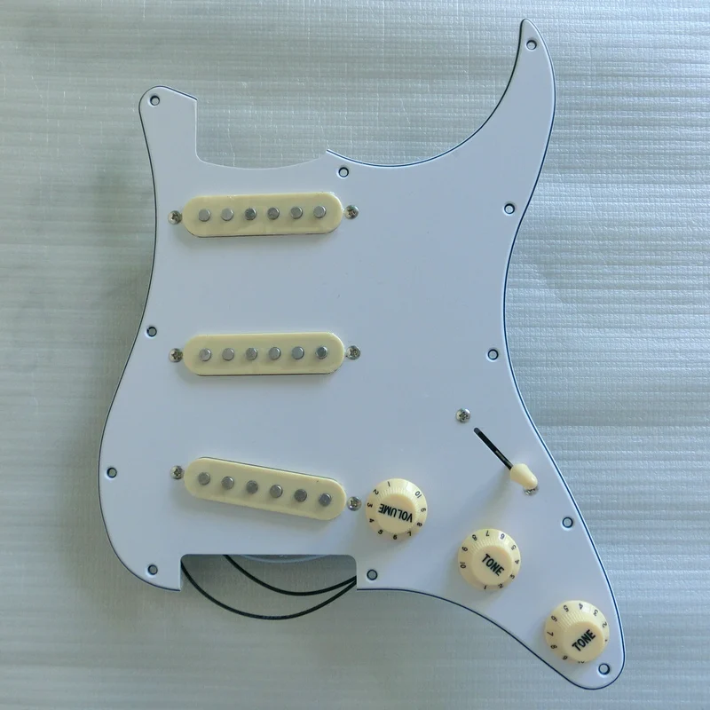 Electric guitar DIY pickguard for sale SSS Prewired white Pickguard Assembly 5 Way Switch for ST Electric Guitar