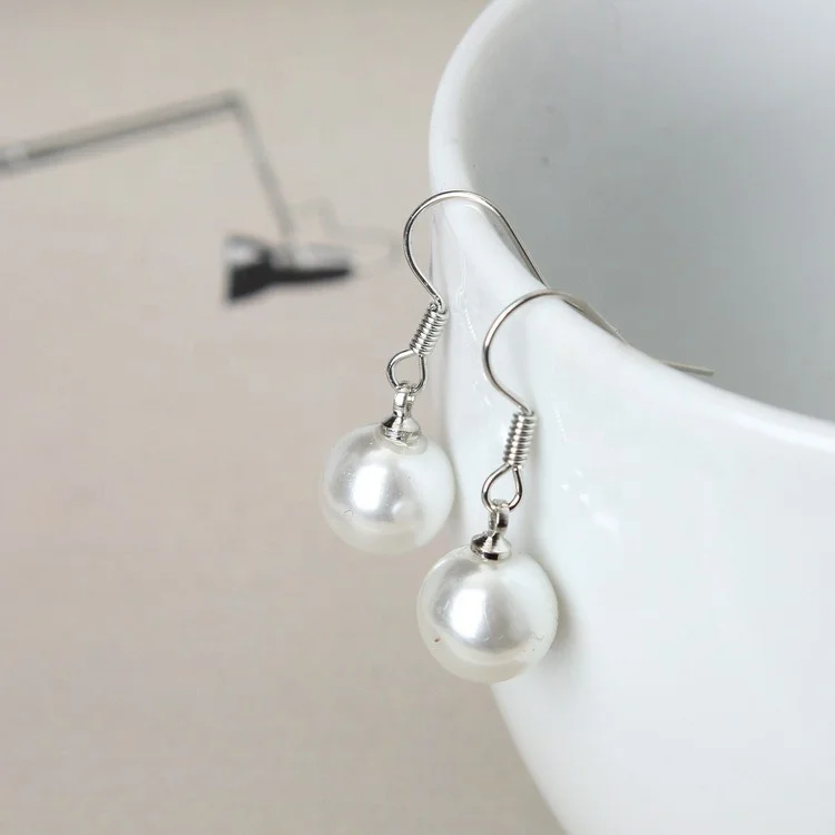 Classic Design Hypoallergenic 925 Sterling Silver Elegant Korean Imitation Pearl Dangle Jewelry Women Pearl Wedding Drop Earings